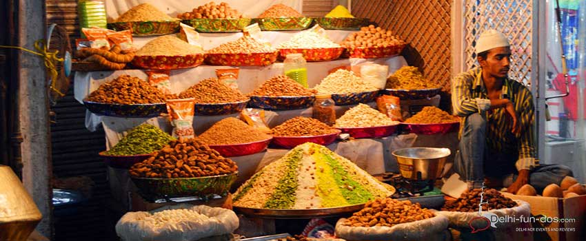 bakery-products-jama-masjid-area-sheermal-ramadan-food-trail-2016