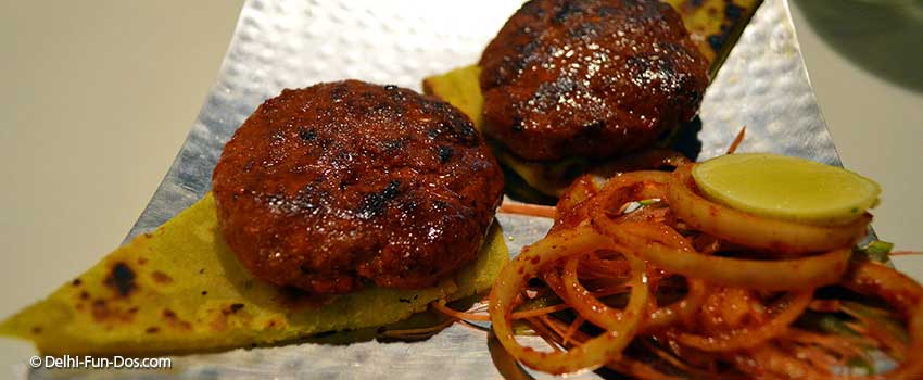 galouti-kebab-parantha-tipu-sultan-mughlai-food-in-delhi