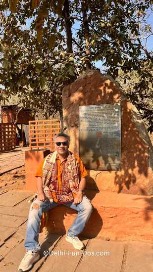 Bhimbetka culture travel bloggers for MP trip