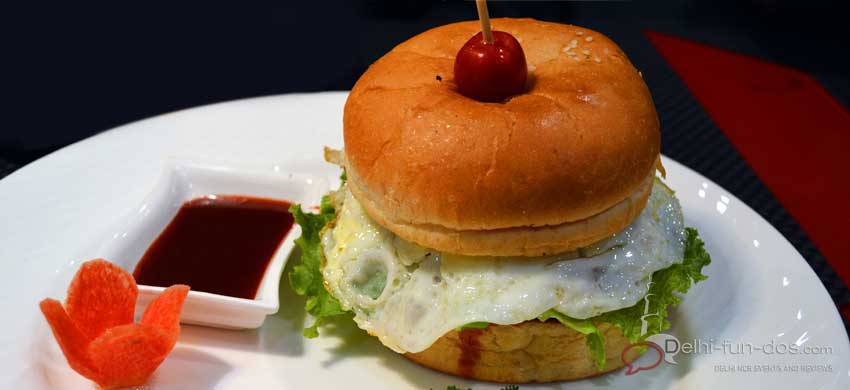 Japanese-Burger-Barbeque-sakae-sushi-review-delhifundos