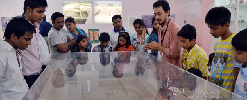 Our guide Anwar Hussain started the tour with the Harappan Gallery and showed us some salient displays from that era.