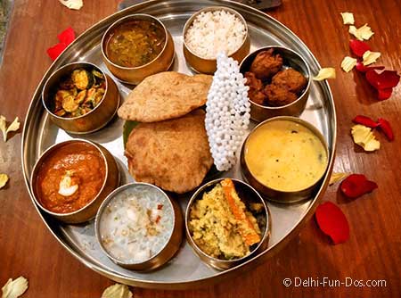 navratri-thali-zambar-vegetarian-sadhya-vishu